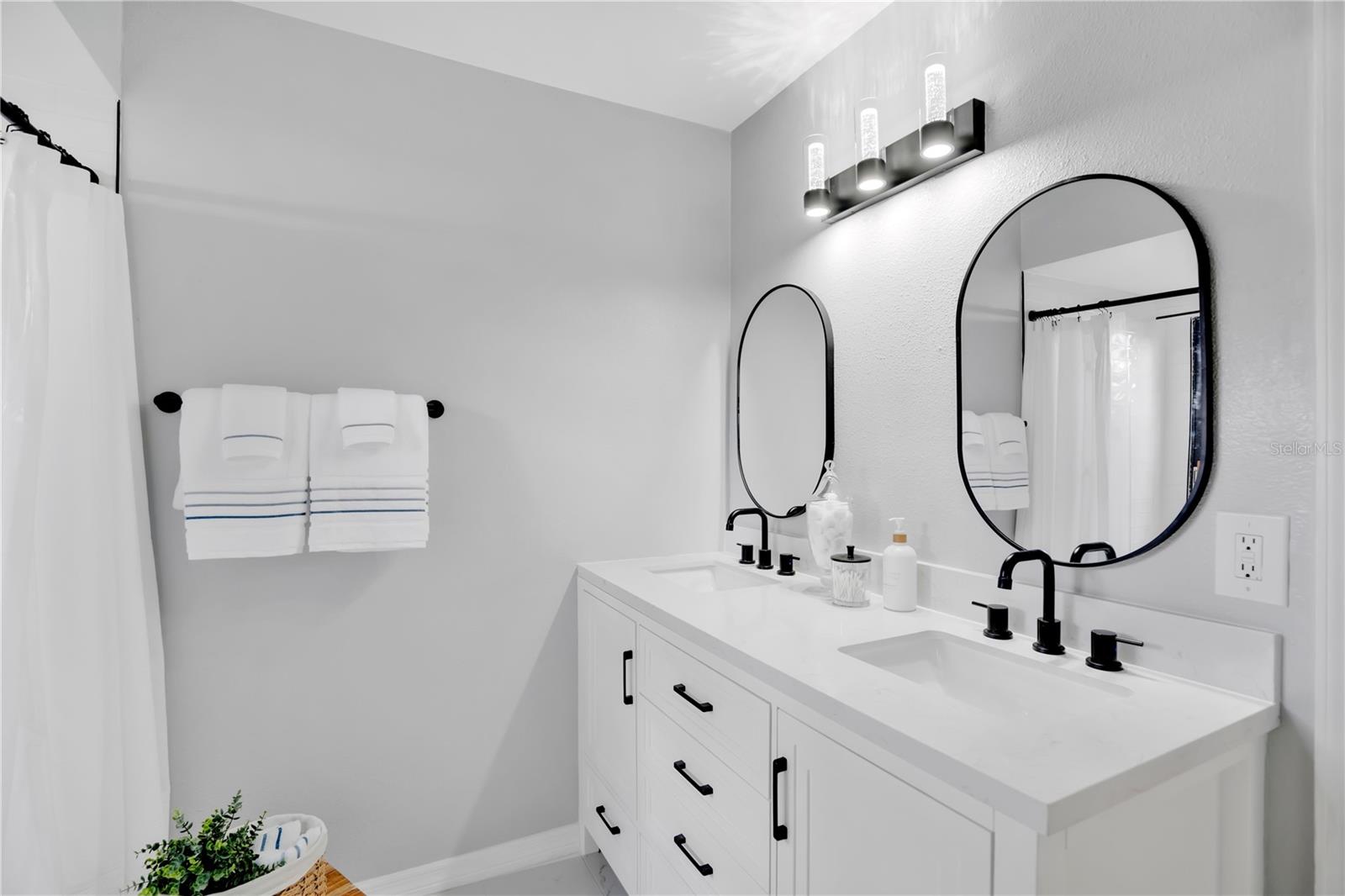 BELLE ISLE WEST - Residential