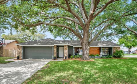 Photo of 1797 Pam Circle, Belle Isle, FL 32809 (MLS # O6396577)