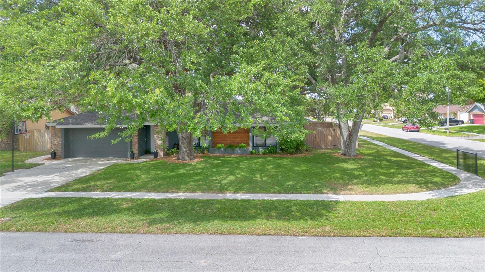 BELLE ISLE WEST - Residential