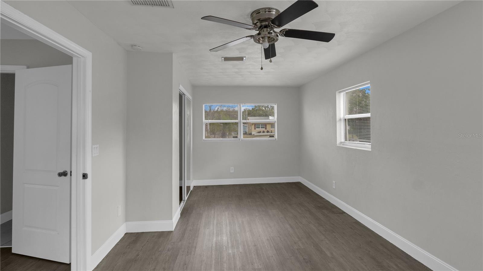 SOUTH CEDAR PARK - Residential