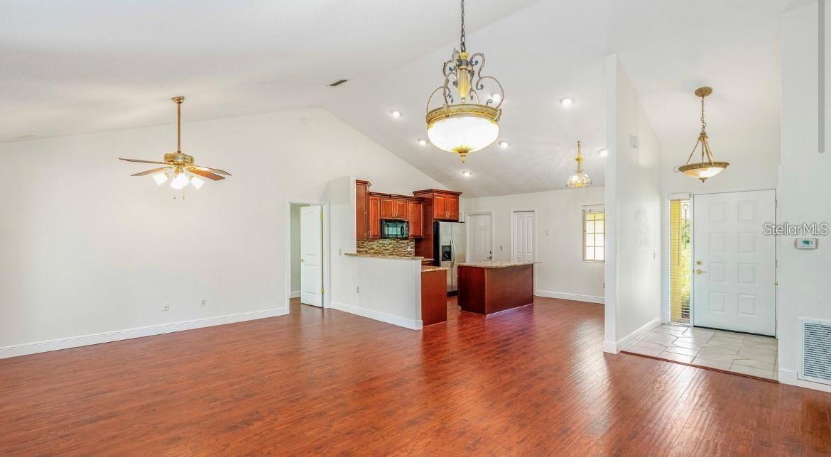 957 SOUTHRIDGE TRAIL