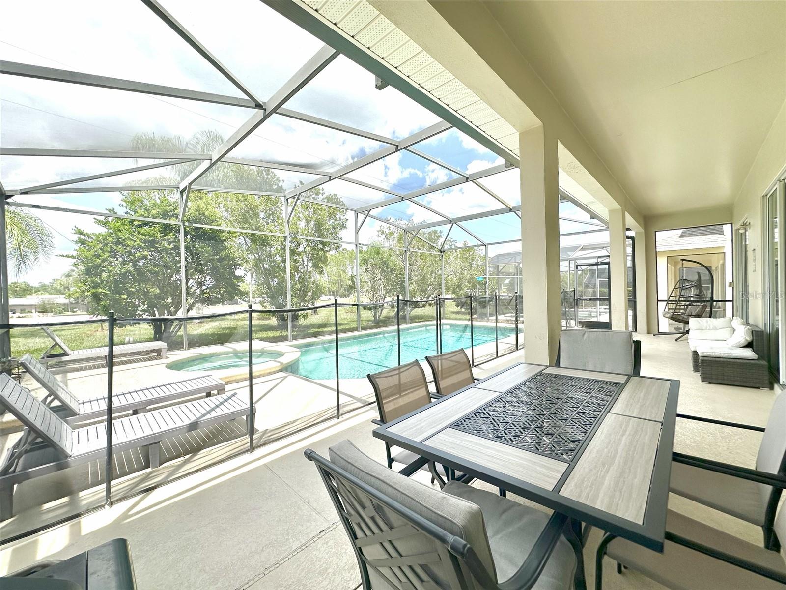 GLENBROOK PH II SUB - Residential