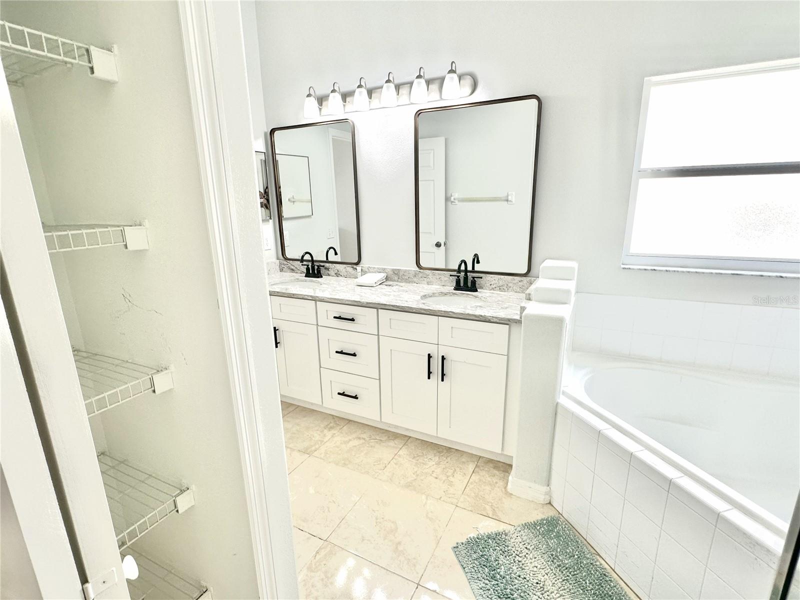 GLENBROOK PH II SUB - Residential