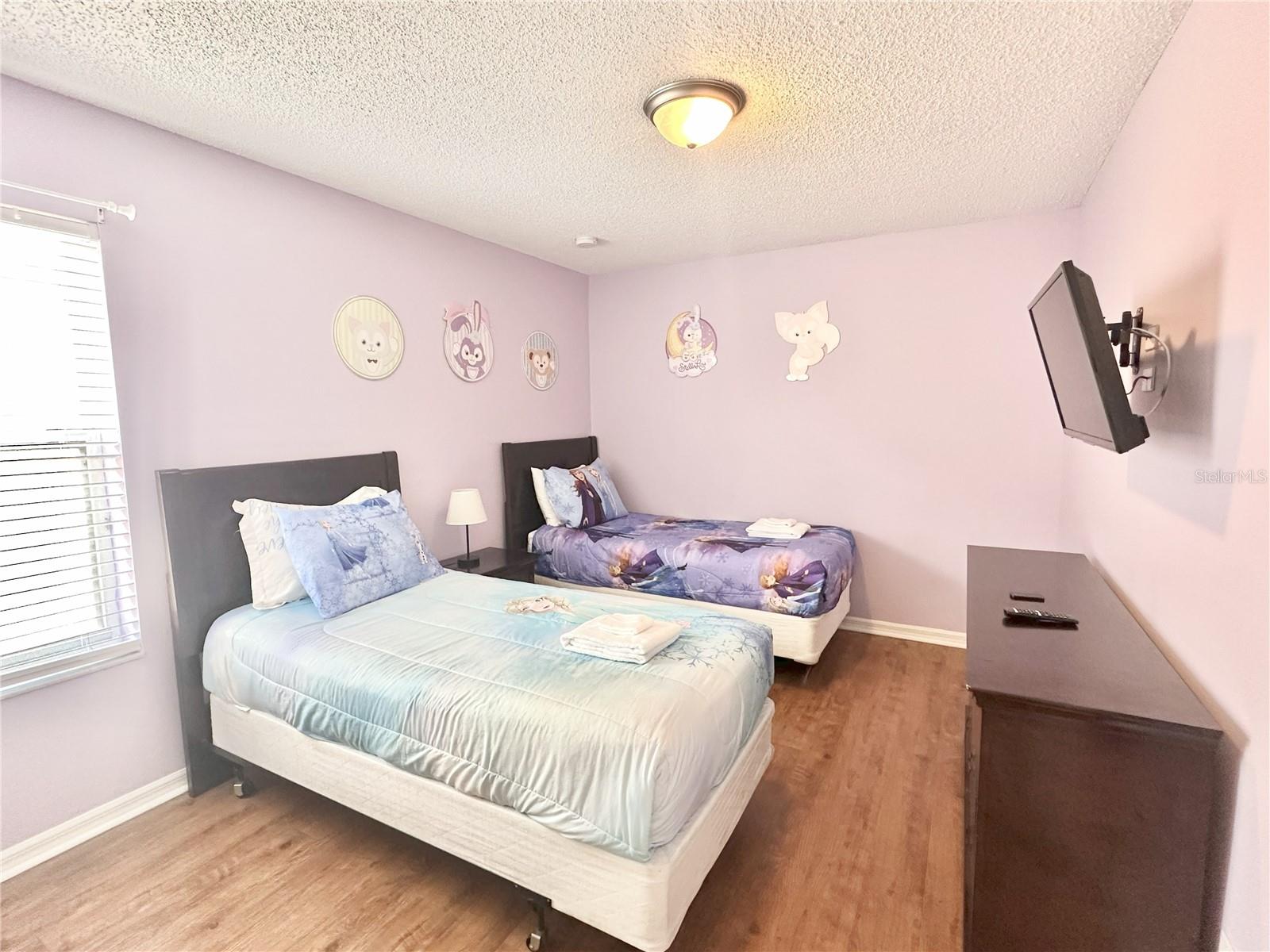 GLENBROOK PH II SUB - Residential