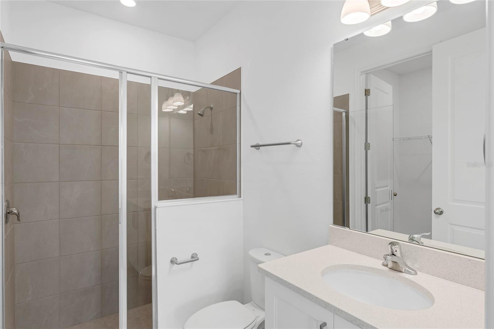 LAUREATE PARK NBRHD CENTER PH 3 - Residential