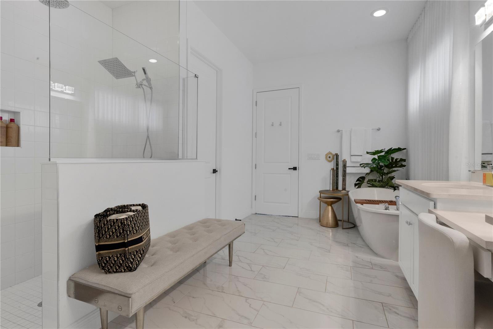 BELLA COLLINA WEST SUB - Residential