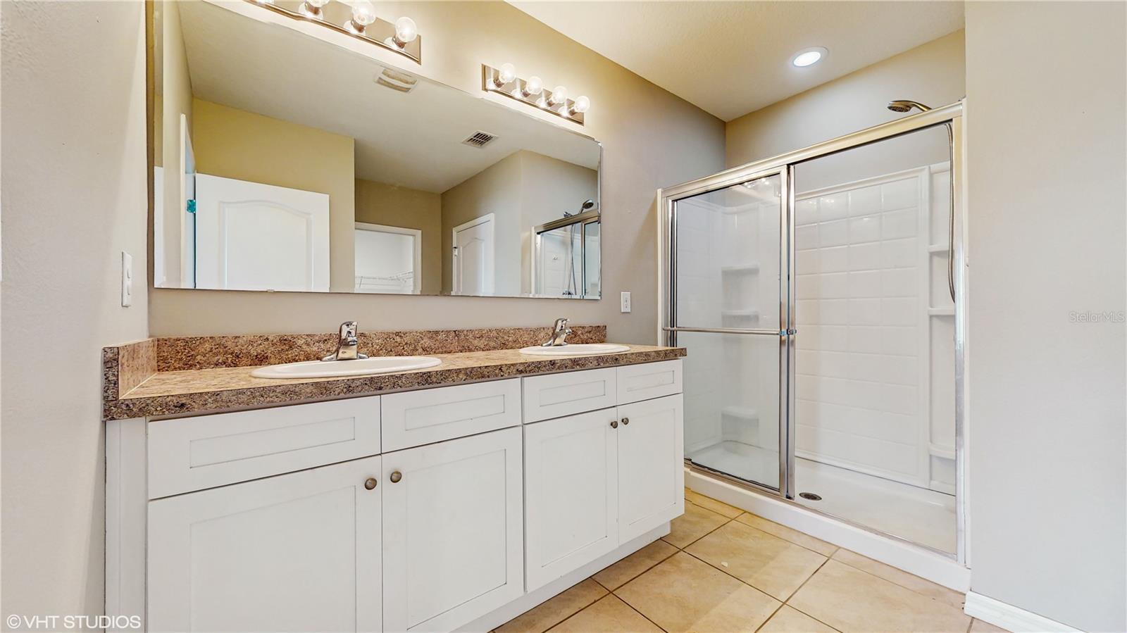 COASTAL WOODS UN A2 - Residential Lease