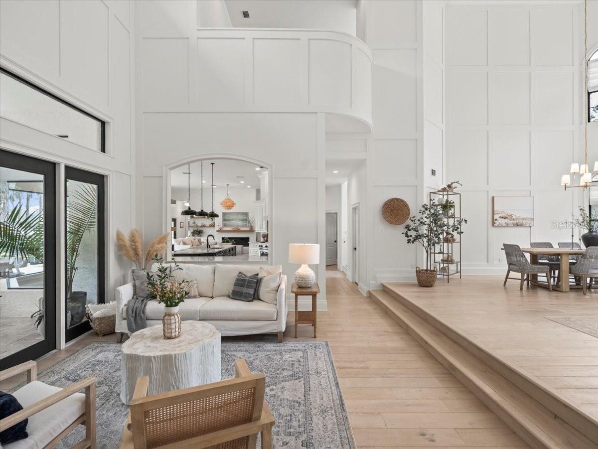 LAKESIDE POINT - Residential