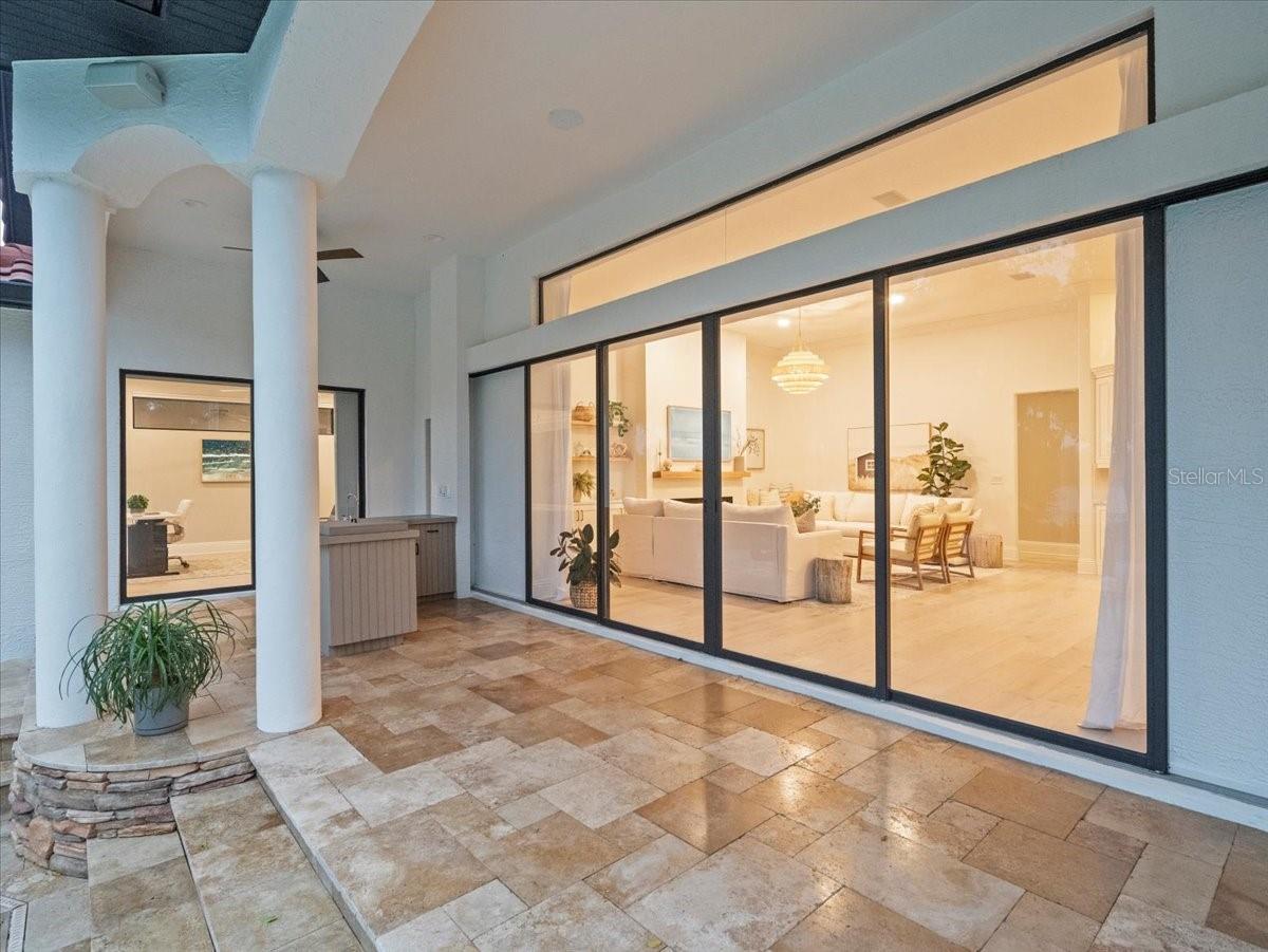 LAKESIDE POINT - Residential