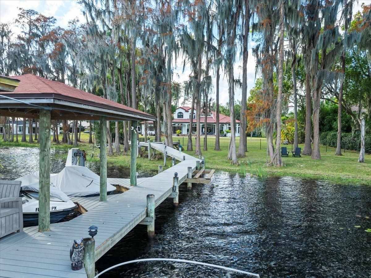 LAKESIDE POINT - Residential