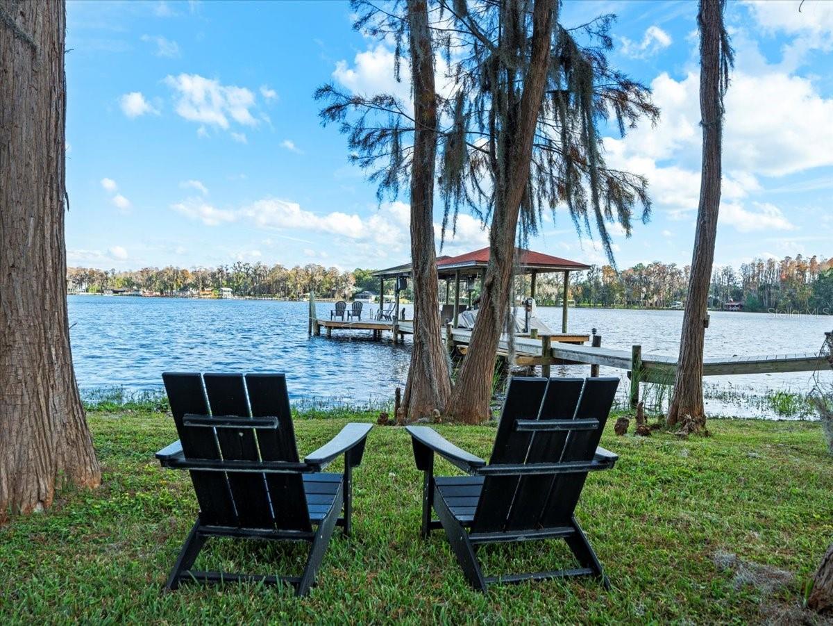 LAKESIDE POINT - Residential