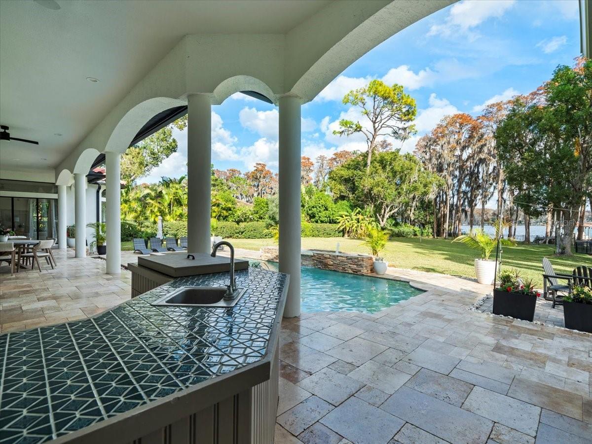 LAKESIDE POINT - Residential