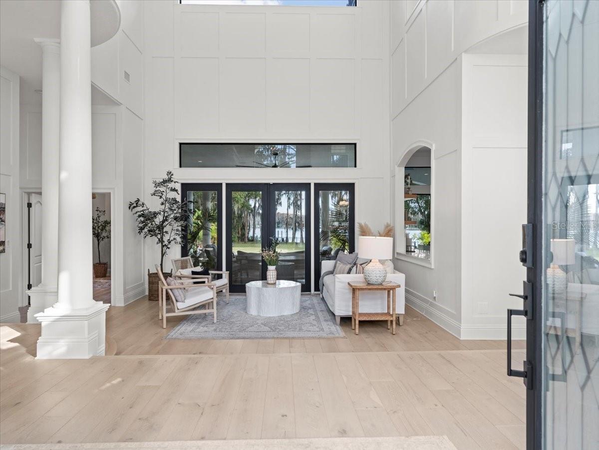 LAKESIDE POINT - Residential