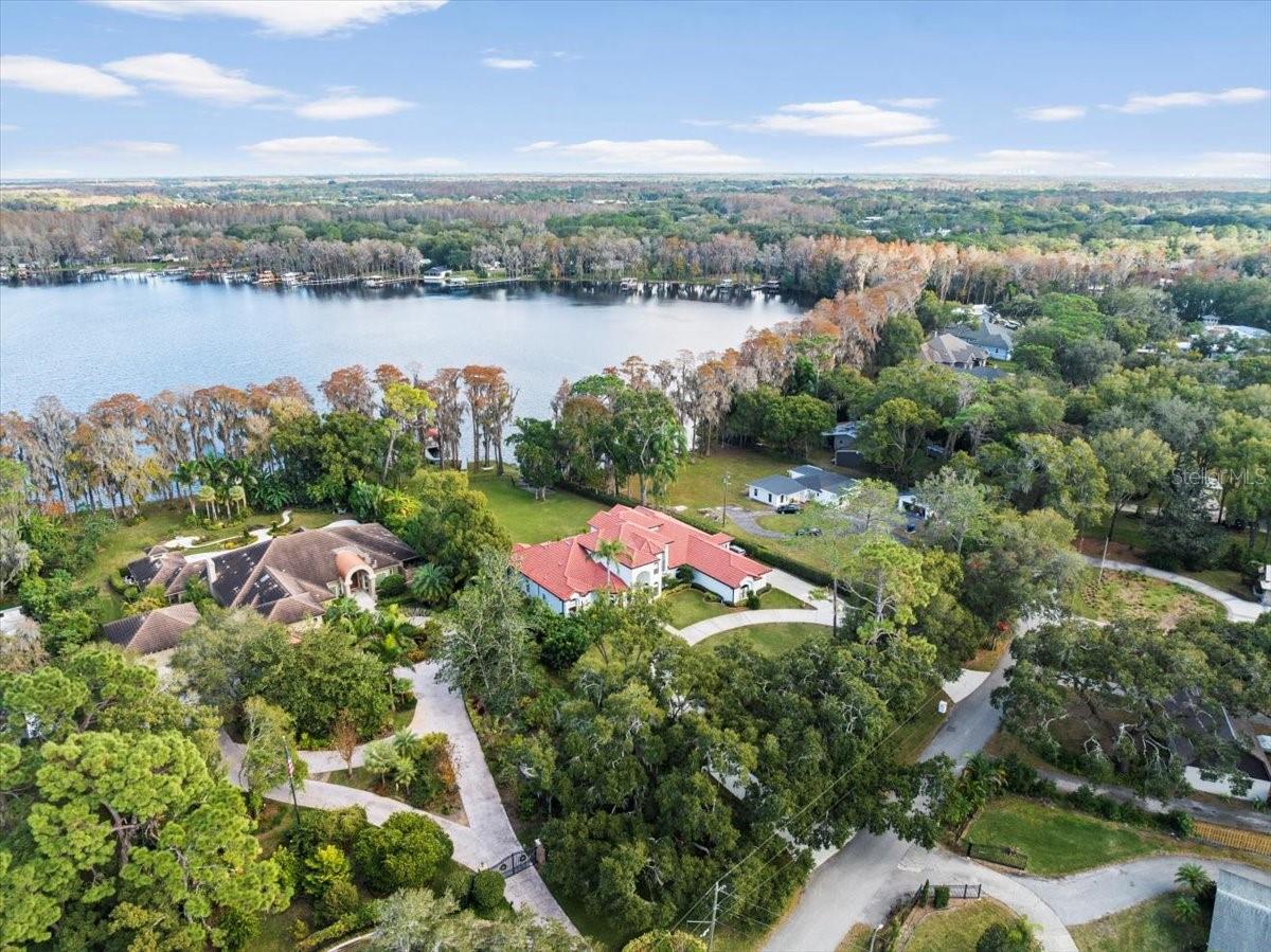 LAKESIDE POINT - Residential