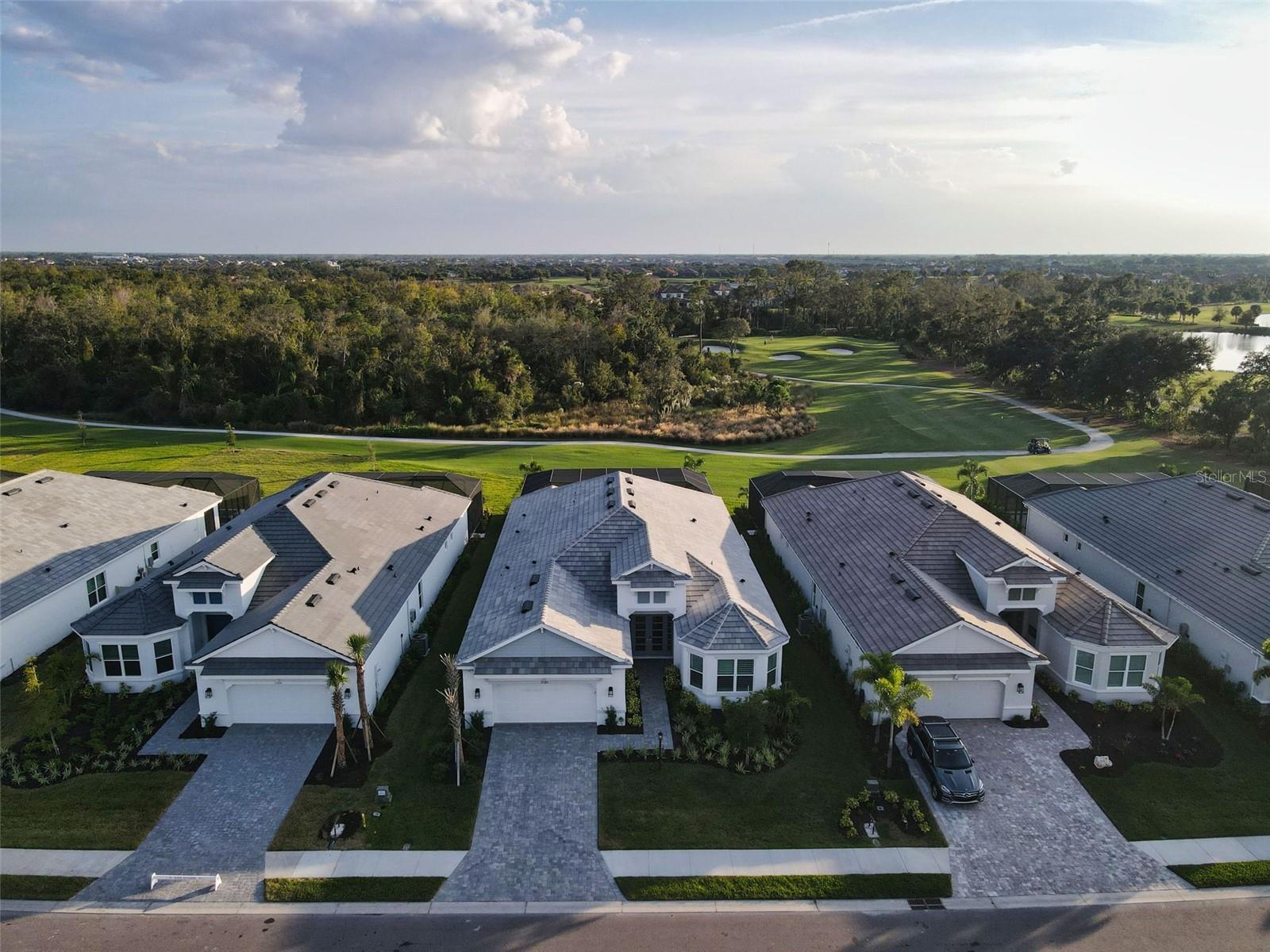 AZARIO ESPLANADE PH VI SUBPH A & B - Residential