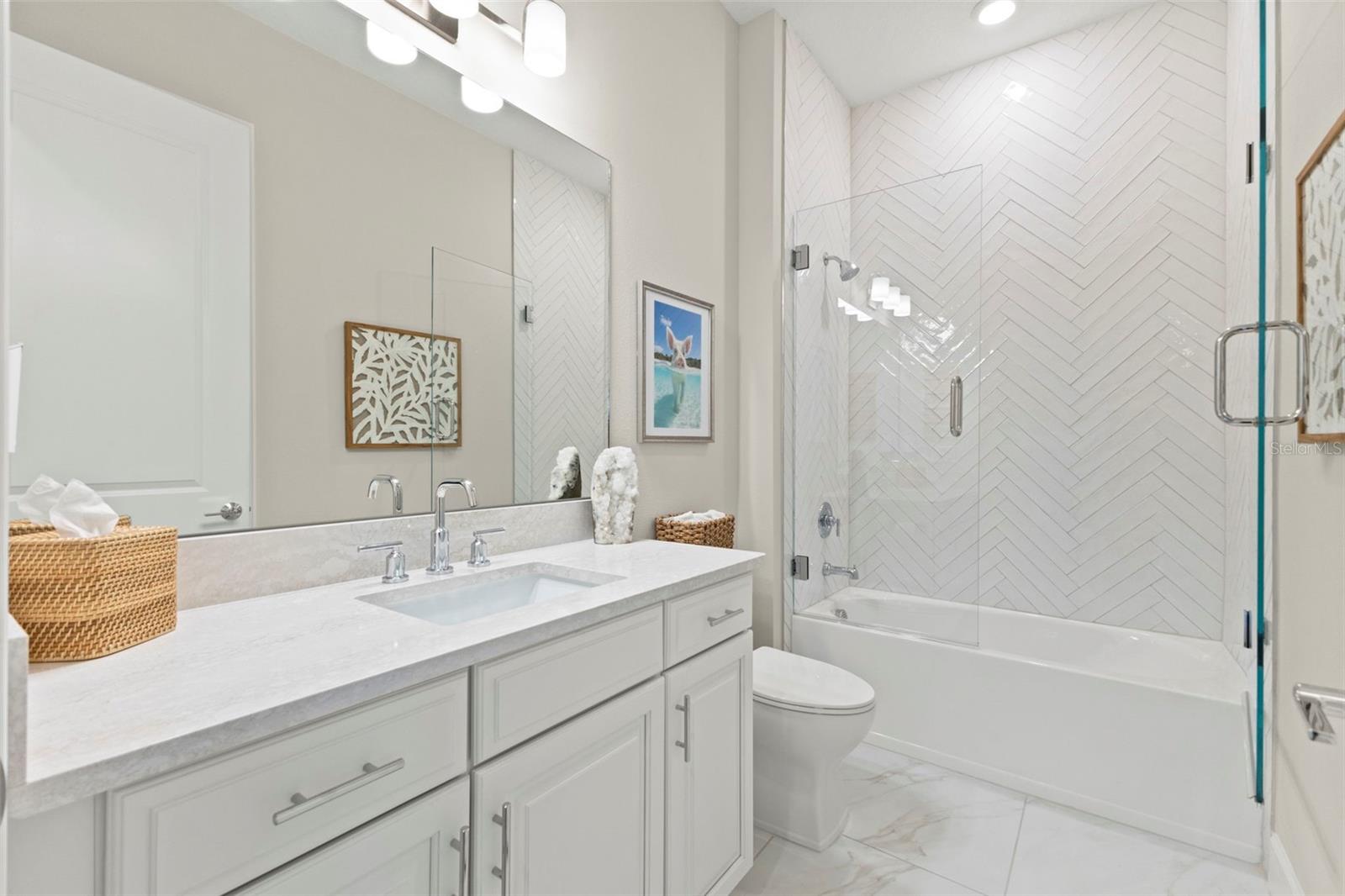 AZARIO ESPLANADE PH VI SUBPH A & B - Residential