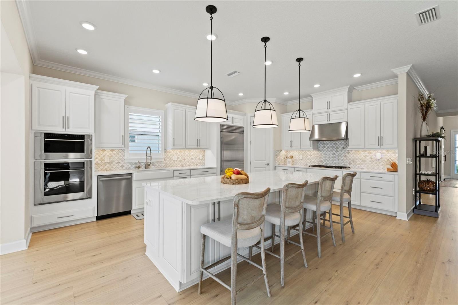 AZARIO ESPLANADE PH VI SUBPH A & B - Residential