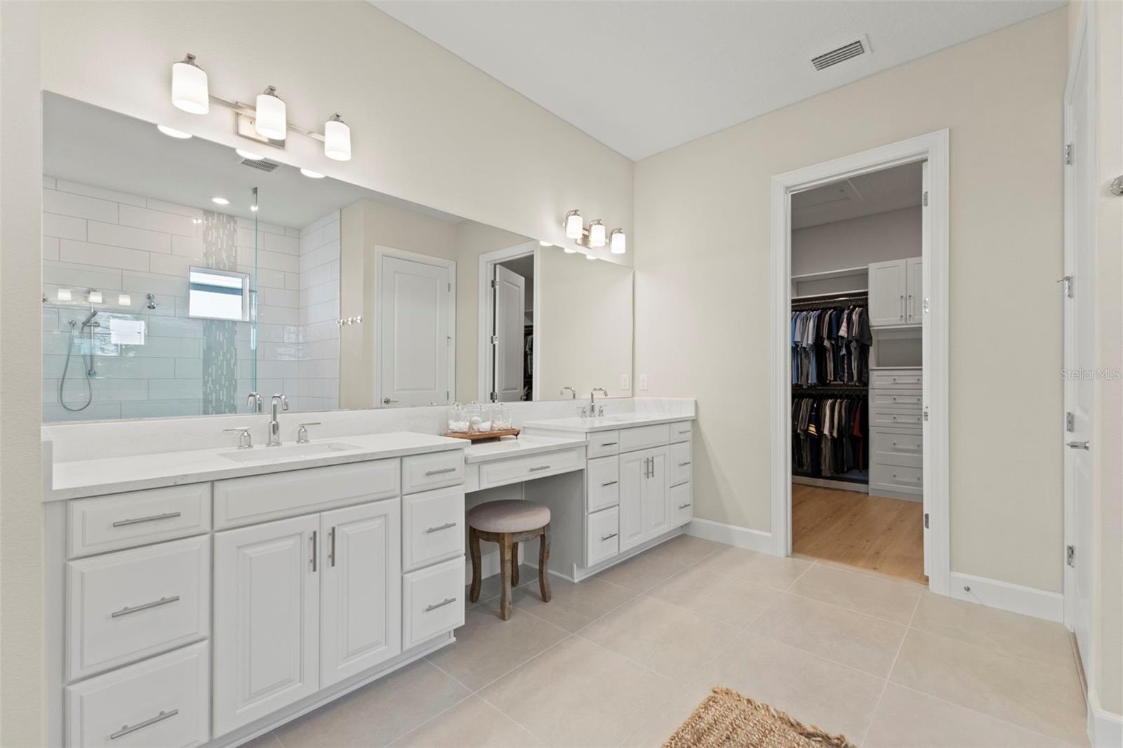 AZARIO ESPLANADE PH VI SUBPH A & B - Residential