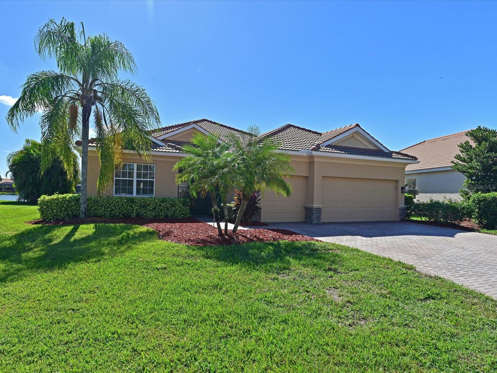 RIVER STRAND - Residential