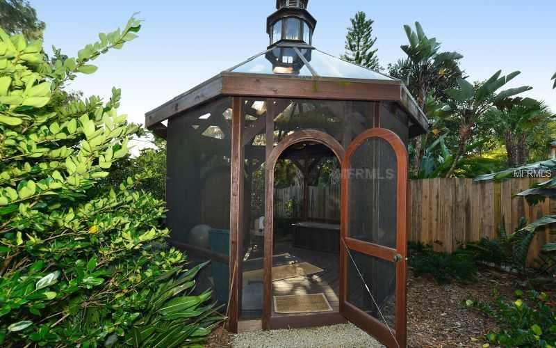 CASEY KEY - Residential