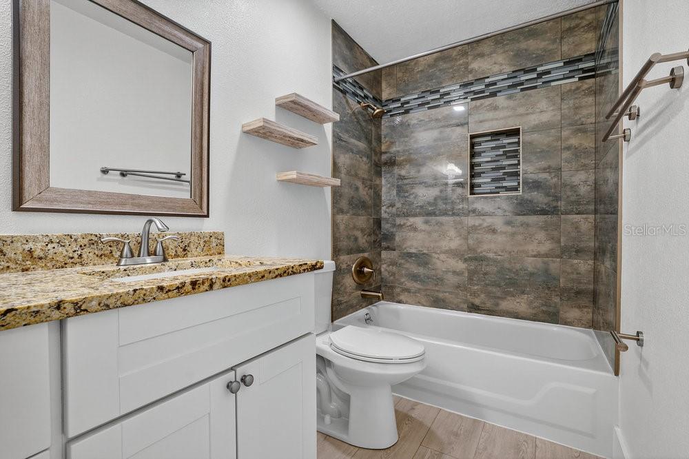 LAKES AT SPRUCE CREEK - Residential