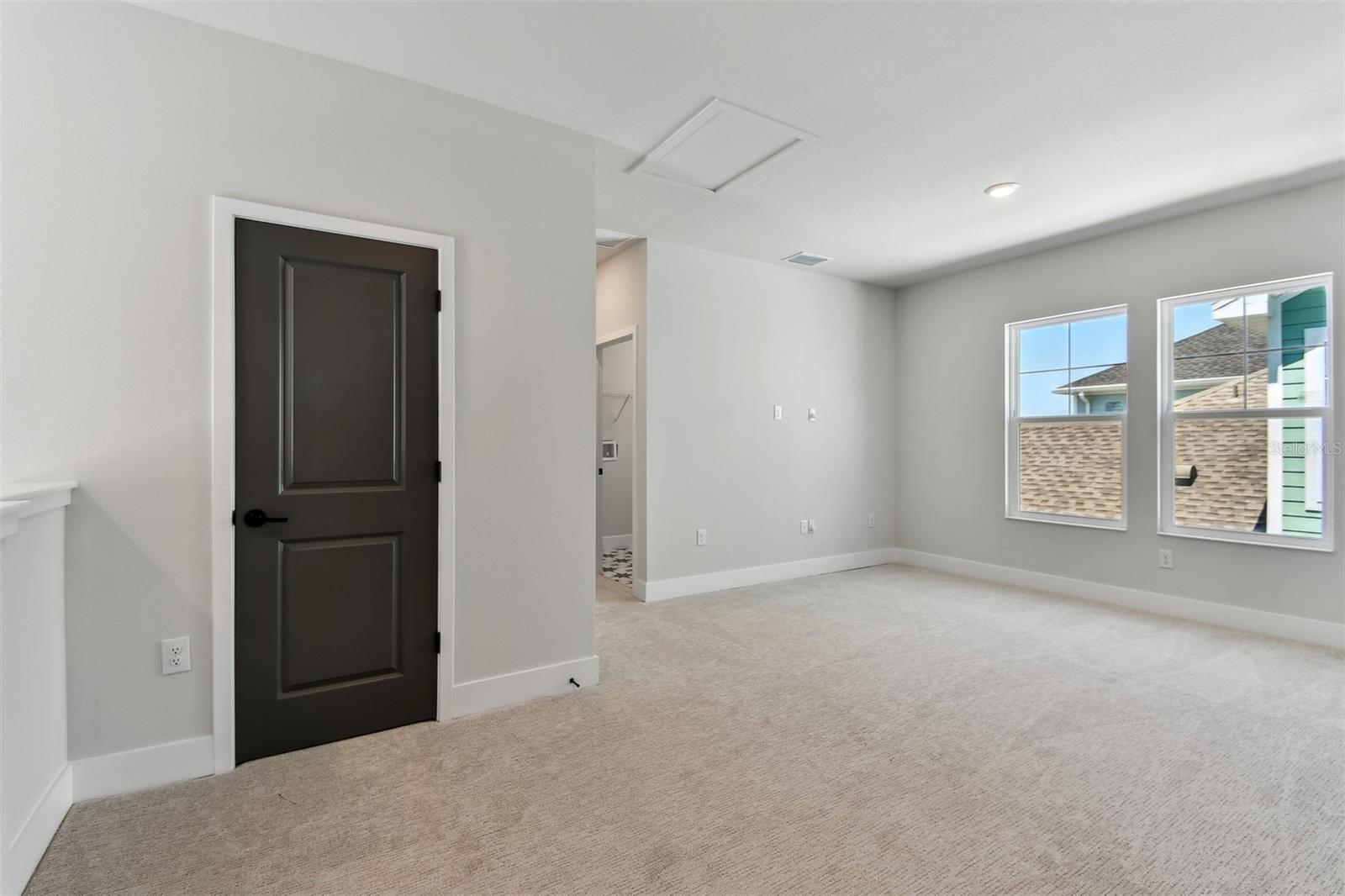 EMERALD LANDING AT WATERSIDE - Residential