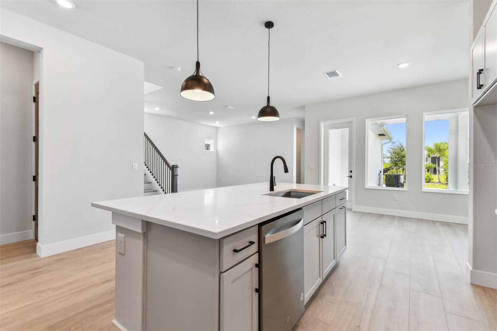 EMERALD LANDING AT WATERSIDE - Residential