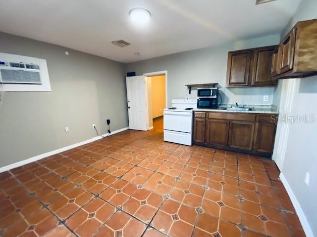 NORTH SIDE HOMES - Residential Lease