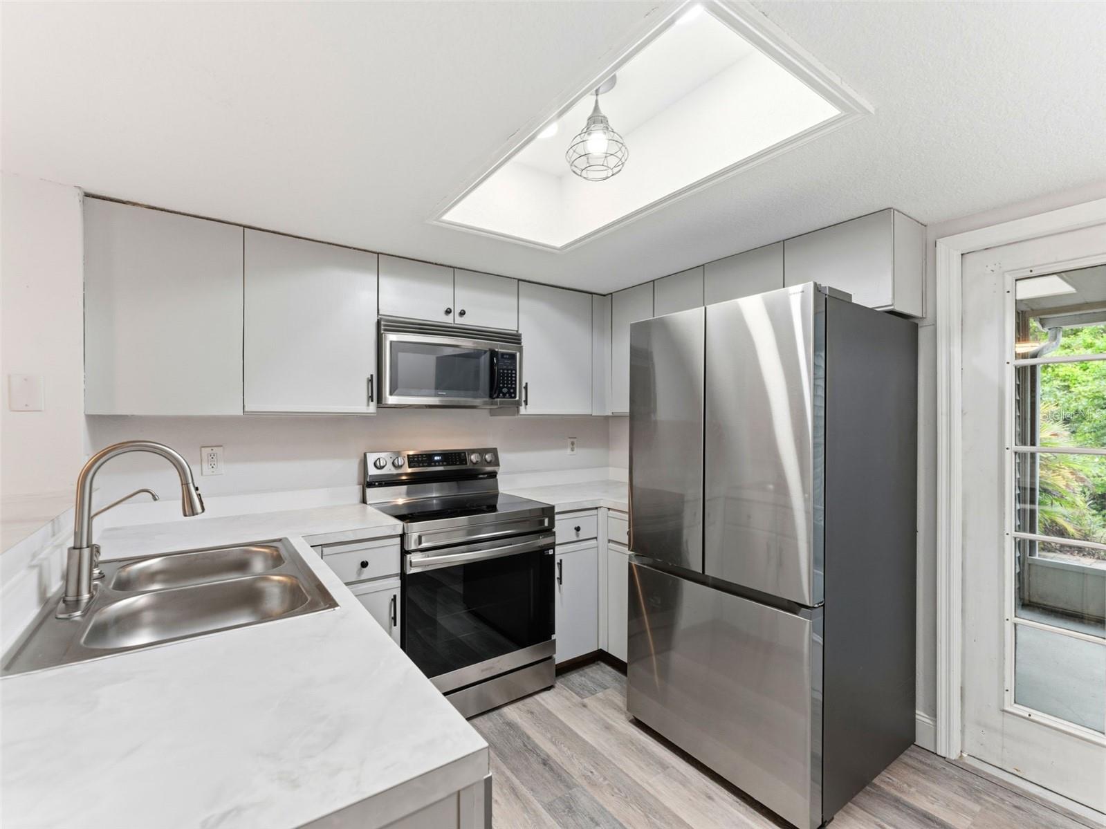 FOX CHASE TOWNHOMES - Residential