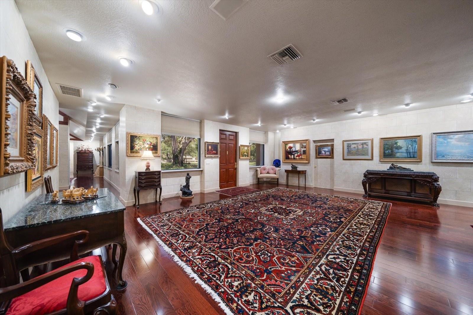 LITTLE PETE TR - Residential