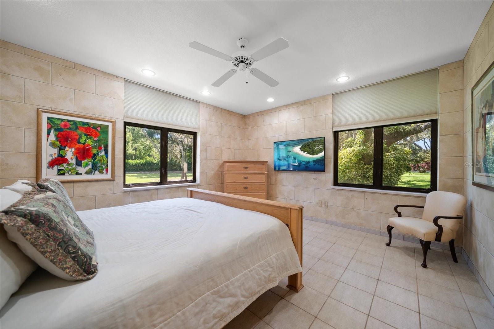 LITTLE PETE TR - Residential