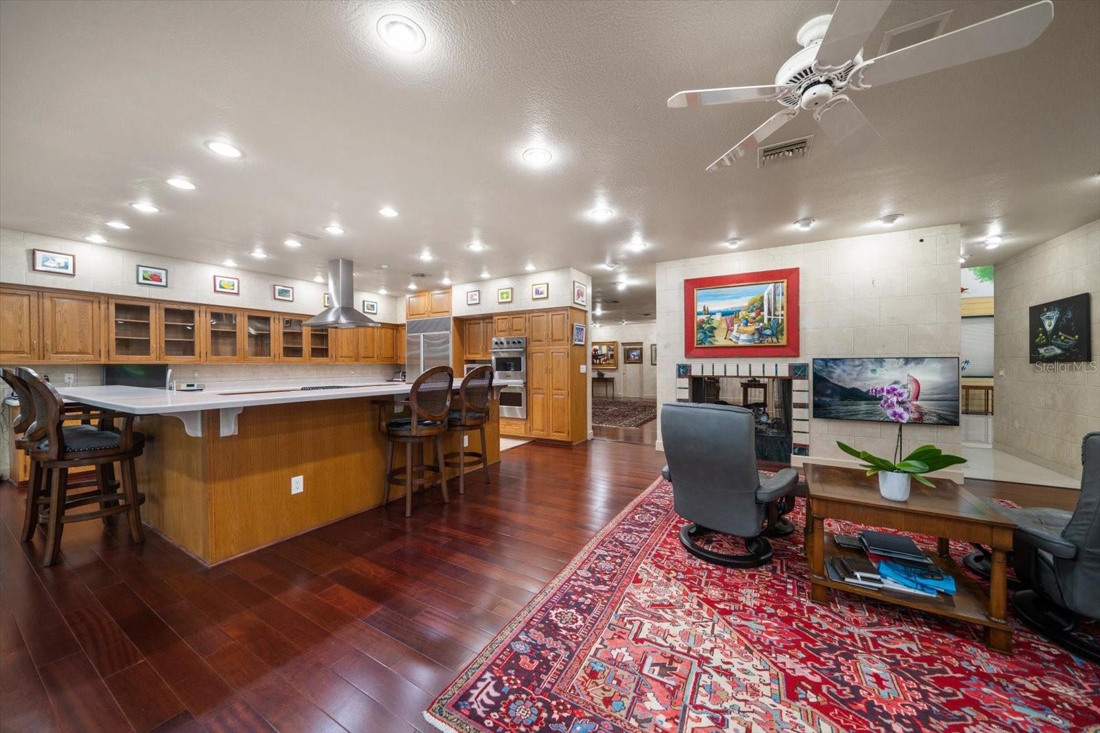 LITTLE PETE TR - Residential