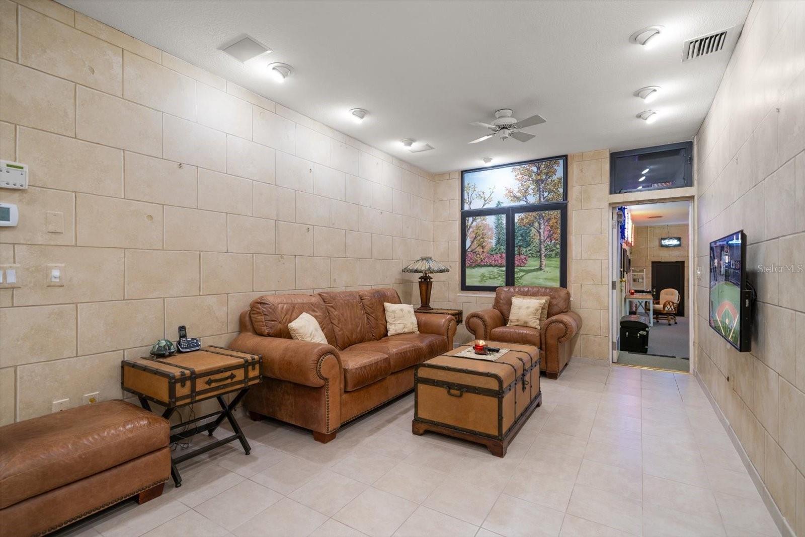 LITTLE PETE TR - Residential