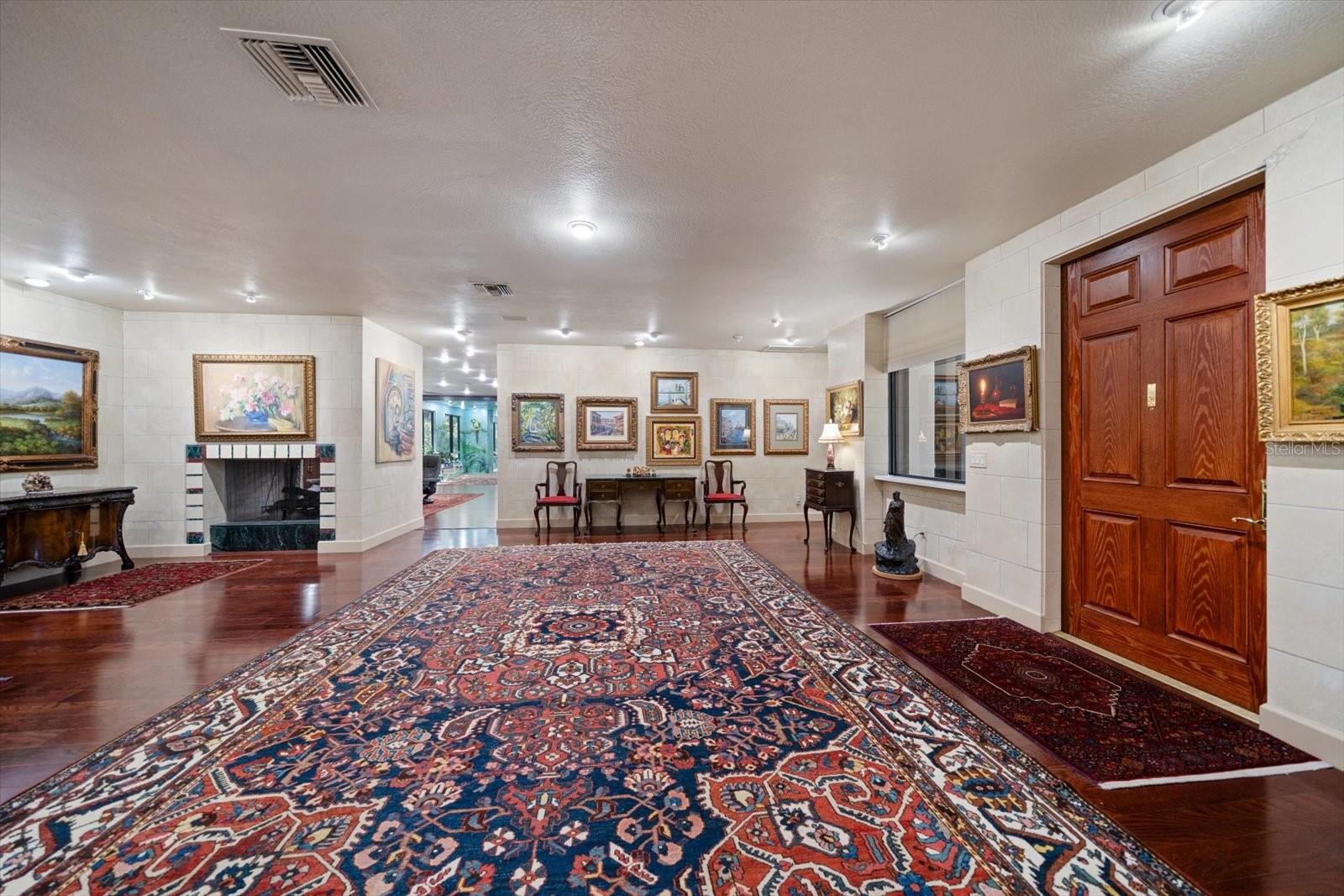 LITTLE PETE TR - Residential