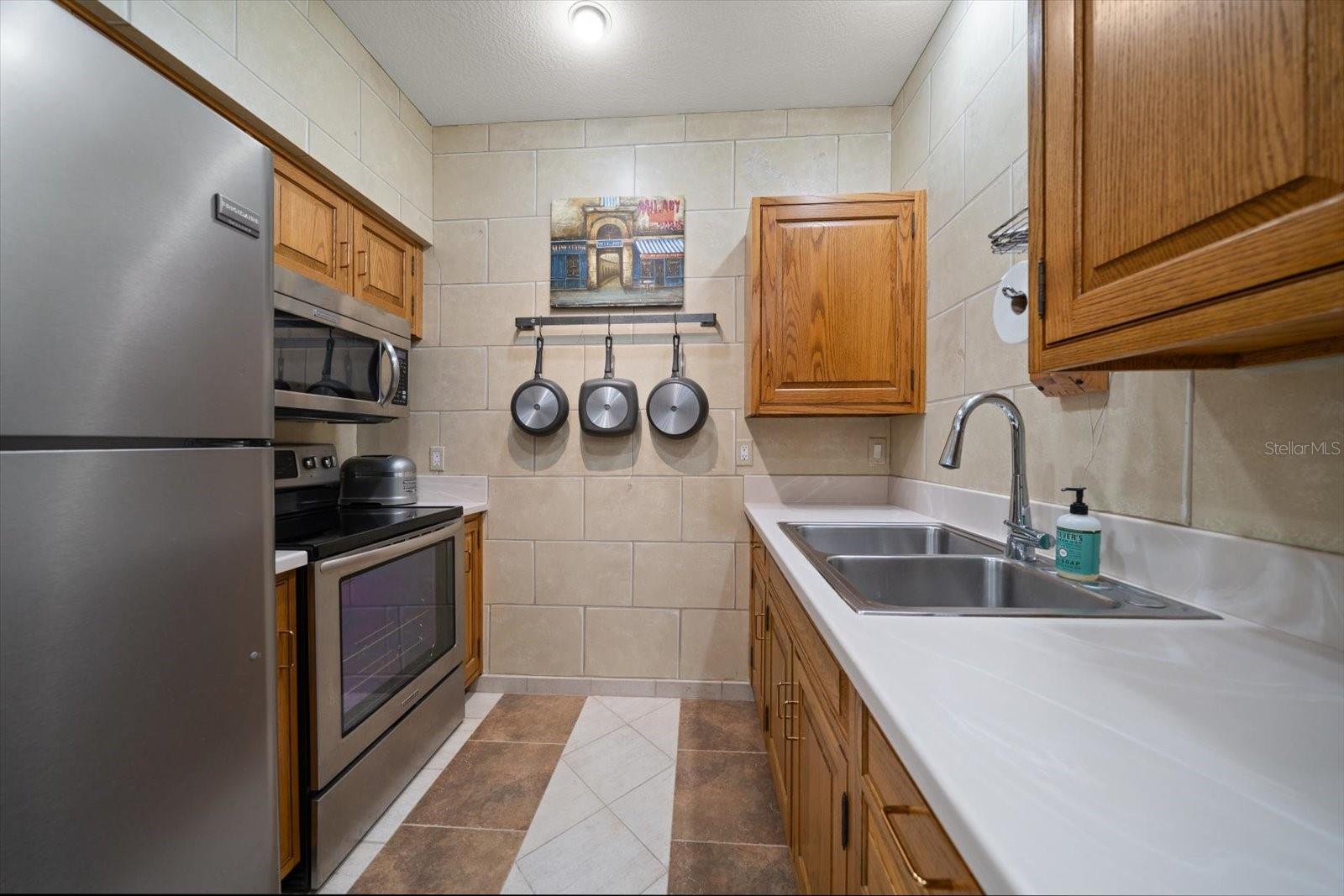 LITTLE PETE TR - Residential