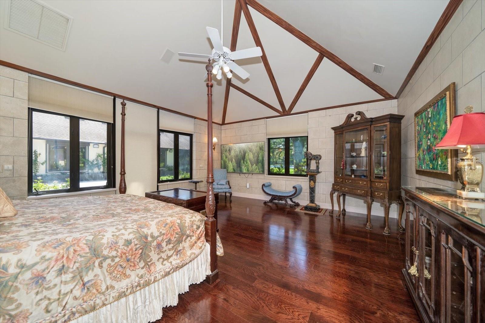 LITTLE PETE TR - Residential