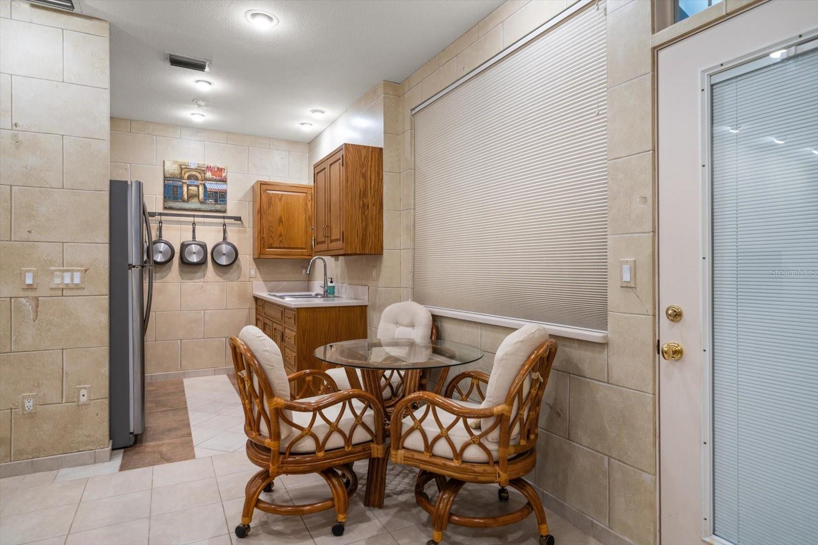 LITTLE PETE TR - Residential