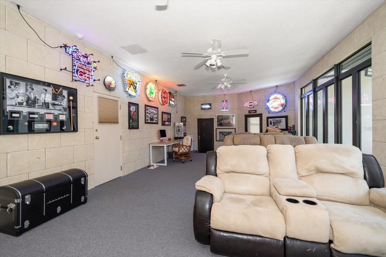 LITTLE PETE TR - Residential