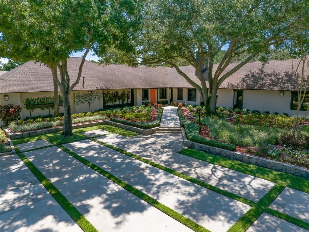 Photo of 1835 Alicia Way, Clearwater, FL 33764 (MLS # TB8402218)