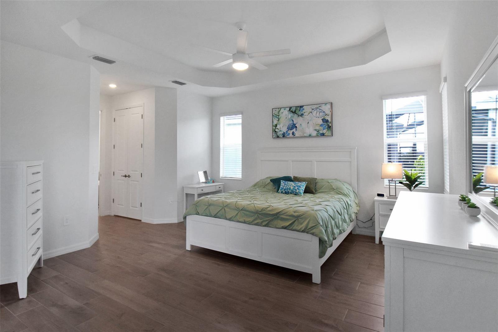 WELLEN PK GOLF & COUNTRY CLUB - Residential Lease