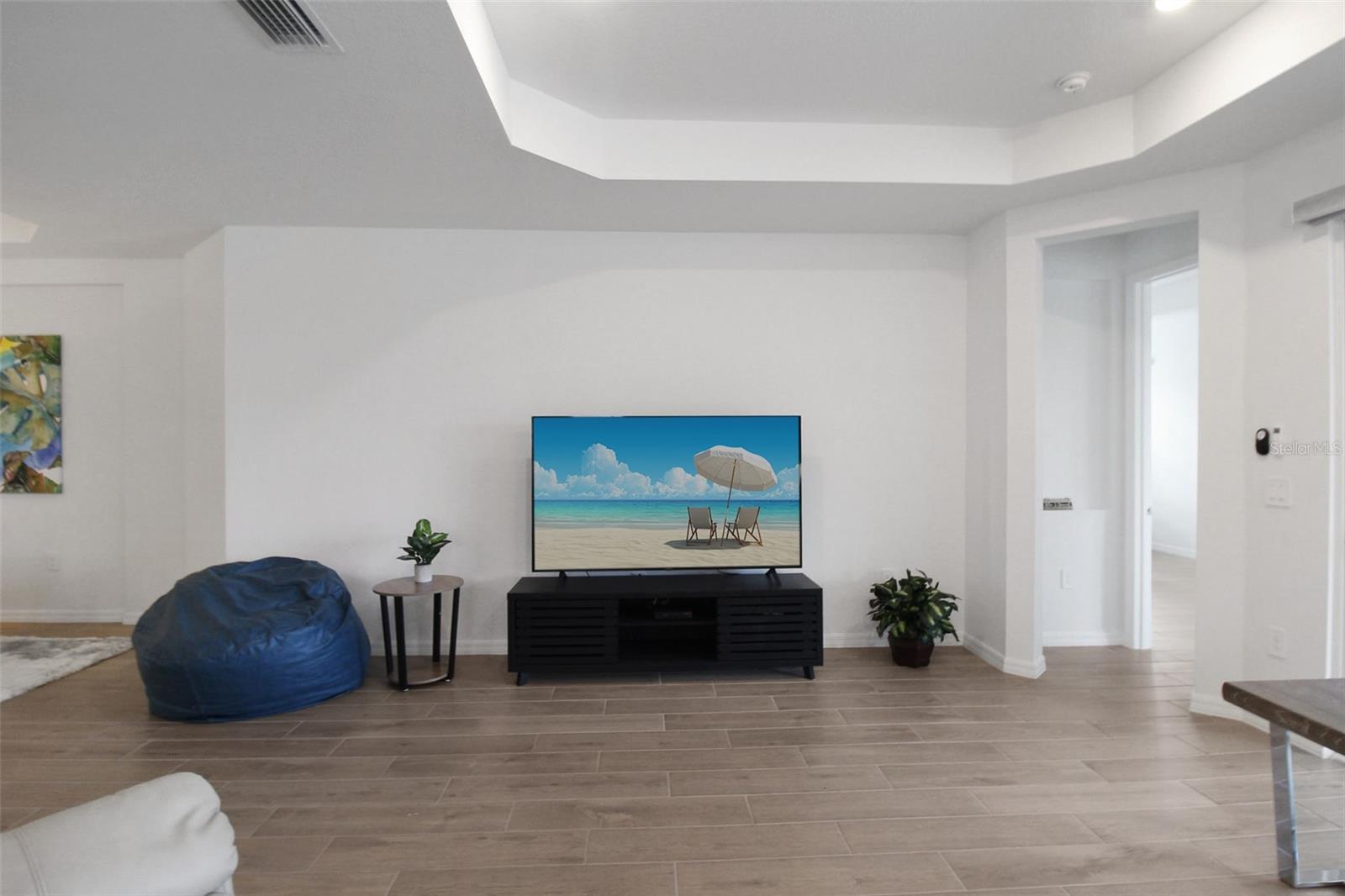 WELLEN PK GOLF & COUNTRY CLUB - Residential Lease