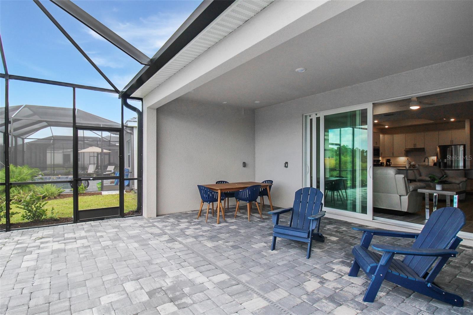 WELLEN PK GOLF & COUNTRY CLUB - Residential Lease