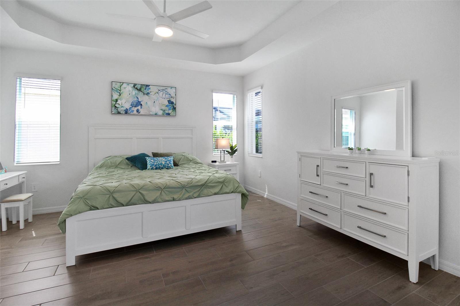 WELLEN PK GOLF & COUNTRY CLUB - Residential Lease