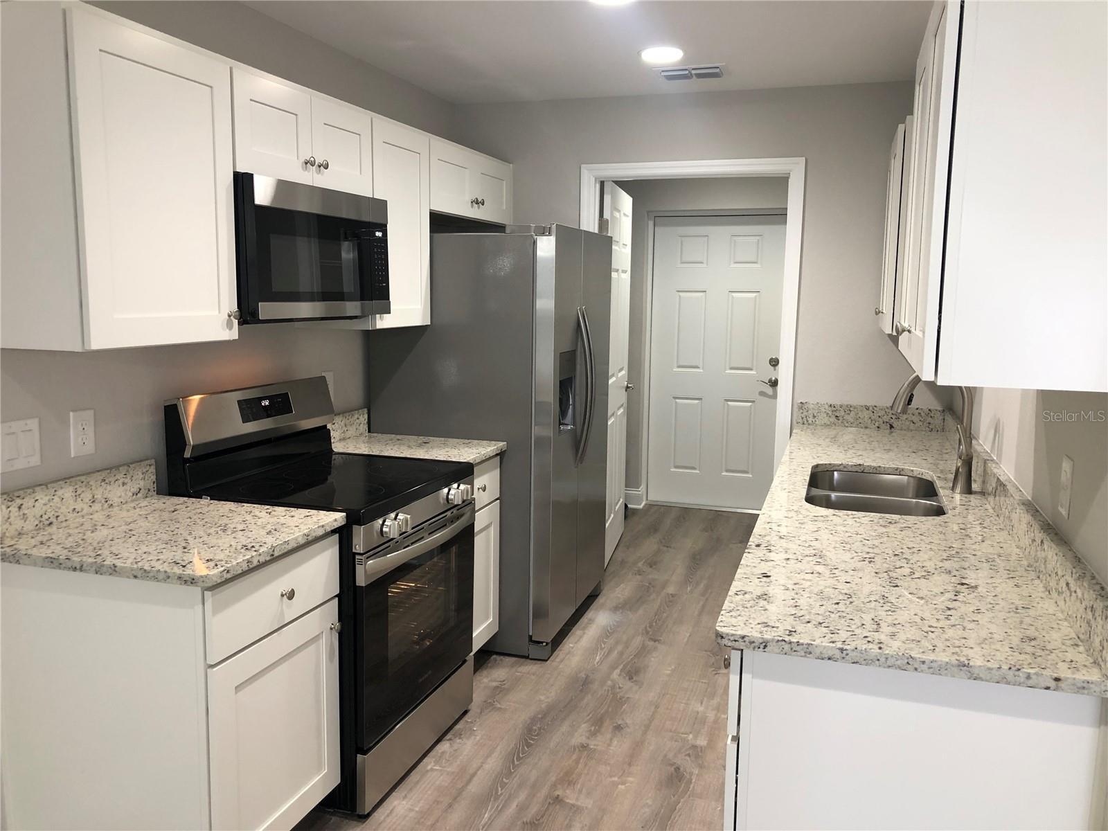 EULA VISTA SUB - Residential Lease