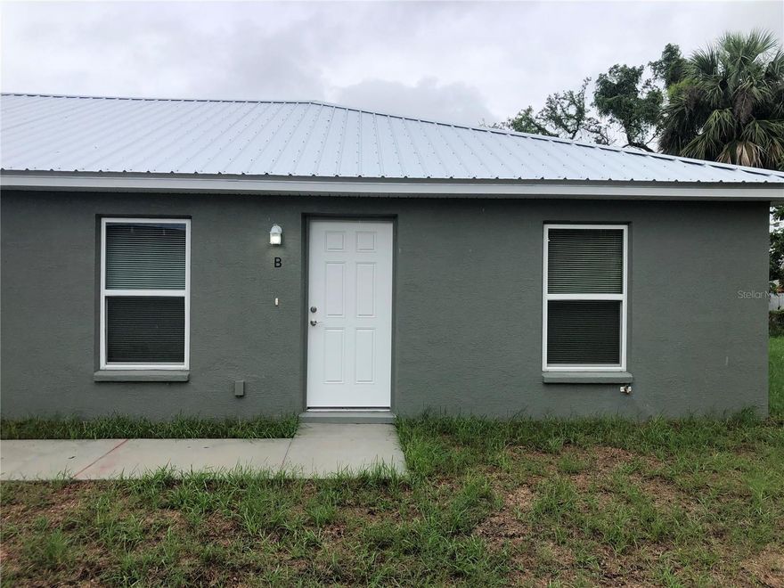 ~NEWLY CONSTRUCTED 2/2 WINTER HAVEN RESIDENCE OFFERED FOR LEASE~ This 2/2 duplex features a neutral color scheme, open floor plan, luxury laminate flooring throughout, galley style kitchen with stainless steel appliances and granite countertops, inside laundry room and primary bedroom with ensuite bath. Convenient to public transportation, Lake Maude, shopping and dining!