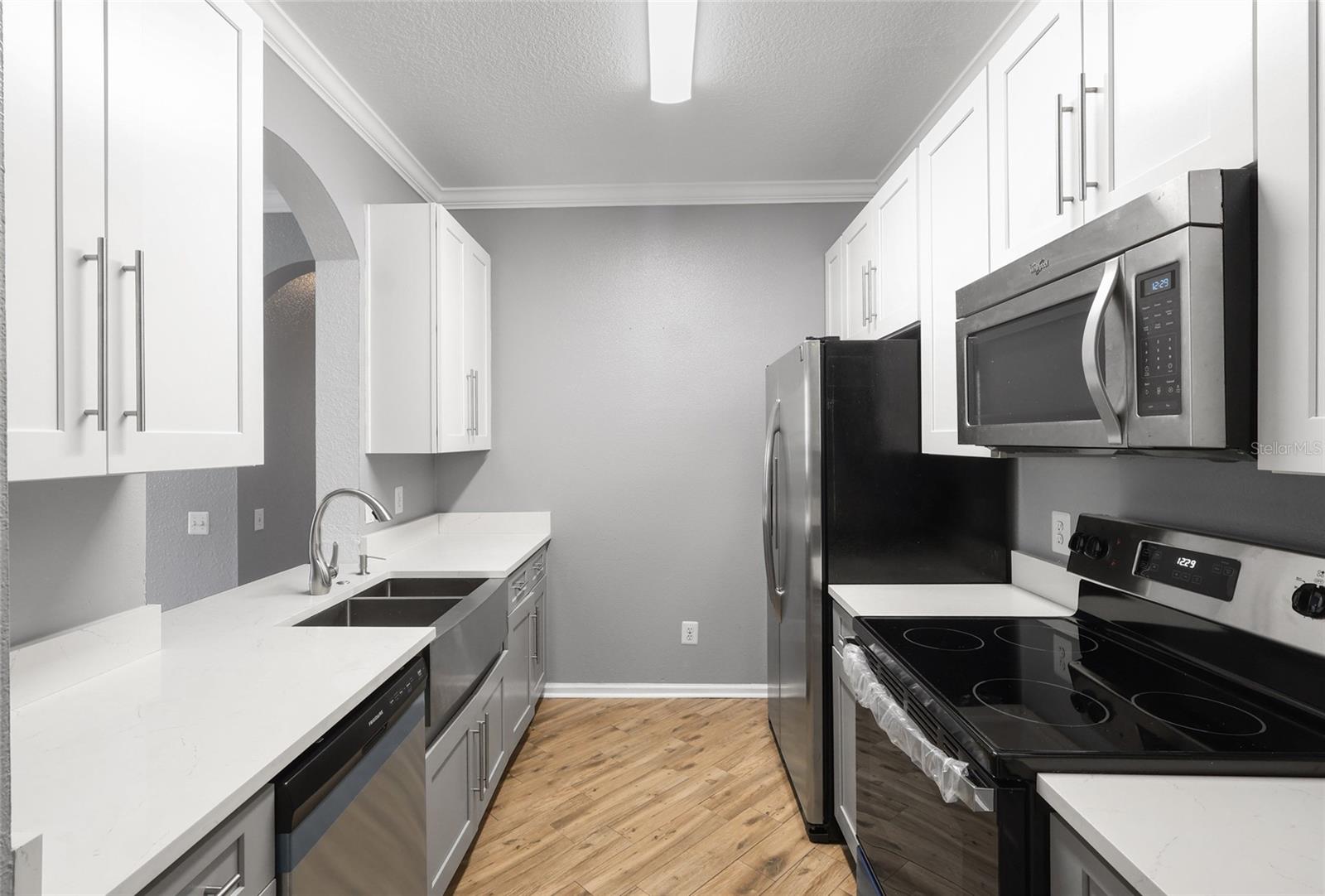 HORIZONS/STONERIDGE PLACE PH 03 - Residential Lease