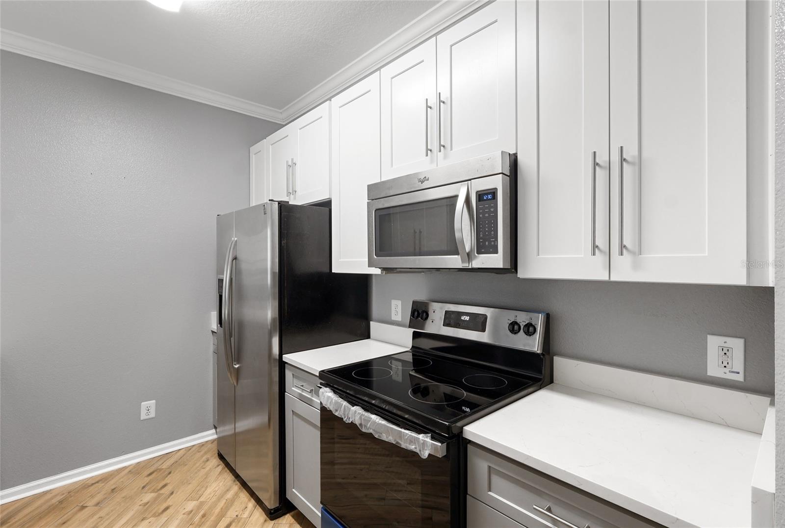 HORIZONS/STONERIDGE PLACE PH 03 - Residential Lease