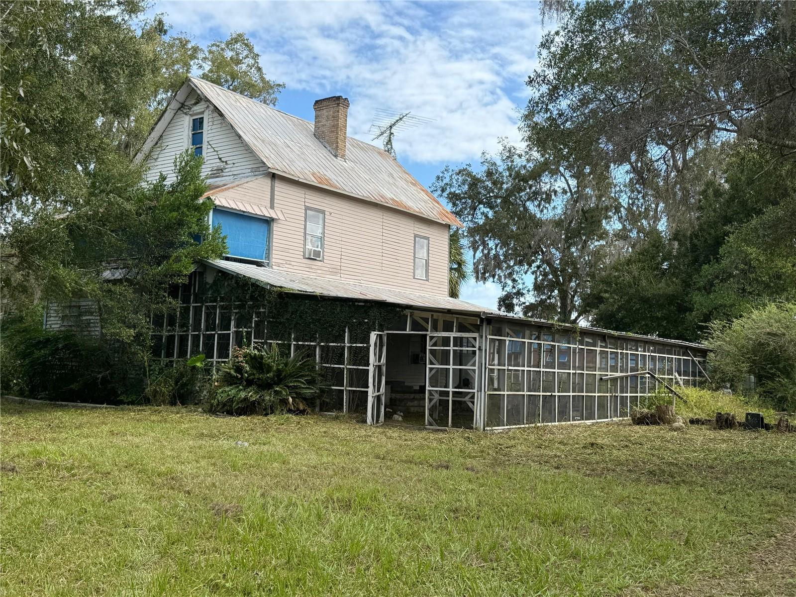 ACRES TRACT - Residential