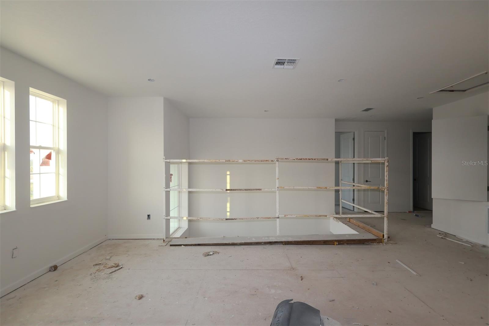 CENTER LAKE ON THE PARK - Residential