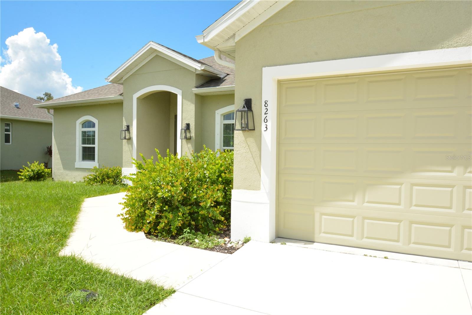 For Rent, a 2022 Build Home 3 bedroom, 2 bath, open floor plan, 10 FOOT ceilings and a 2 car garage. This home has upgrades like granite countertops throughout, Tile throughout including the bedrooms, concrete sidewalk to side garage door, LED lightning throughout and covered pipe drainage in the front yard. Kitchen has solid-wood cabinets, stainless appliances, and a separate pantry closet. Inside laundry room. Double Vaulted ceiling in Living room. Master bedroom offers his and her closets and roomy bathroom with 2 sinks and walk in shower featuring dual shower heads. The 2 other bedrooms share a bath on the opposite side of the house. Ceiling fans in every bedroom and Living room. Led lighting throughout. This home is on a quiet Street and most of the homes are newer homes.